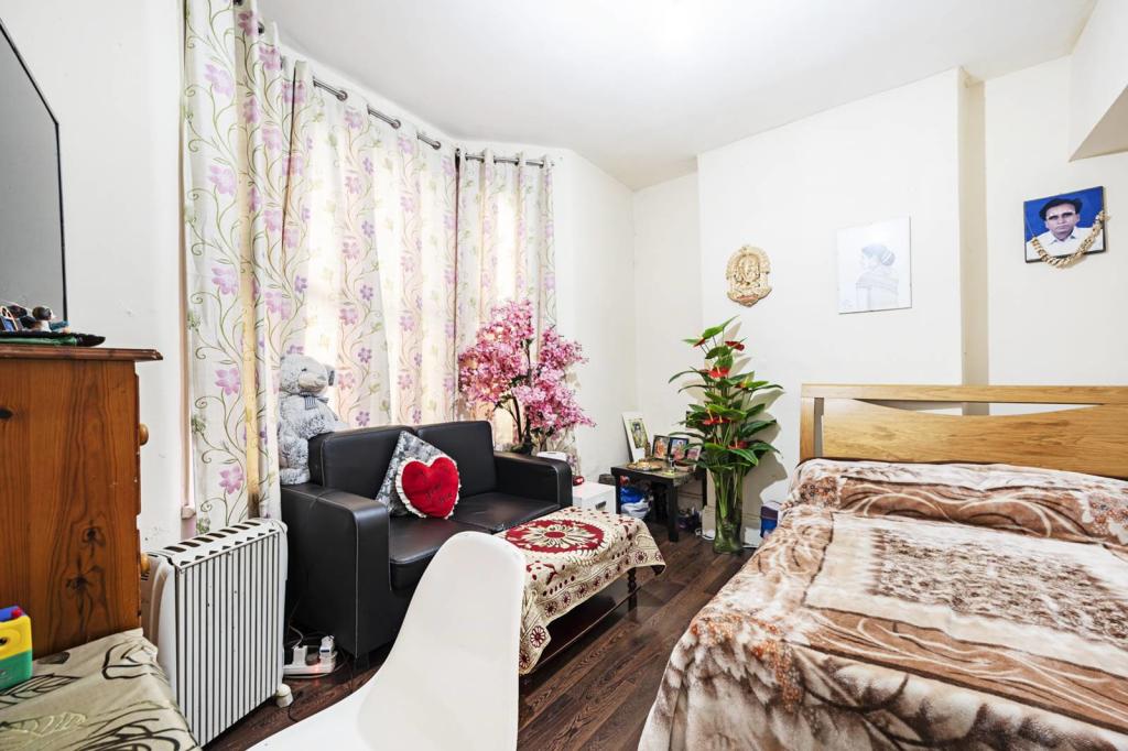 Buy or rent a property | Green Street, London E7 8BZ