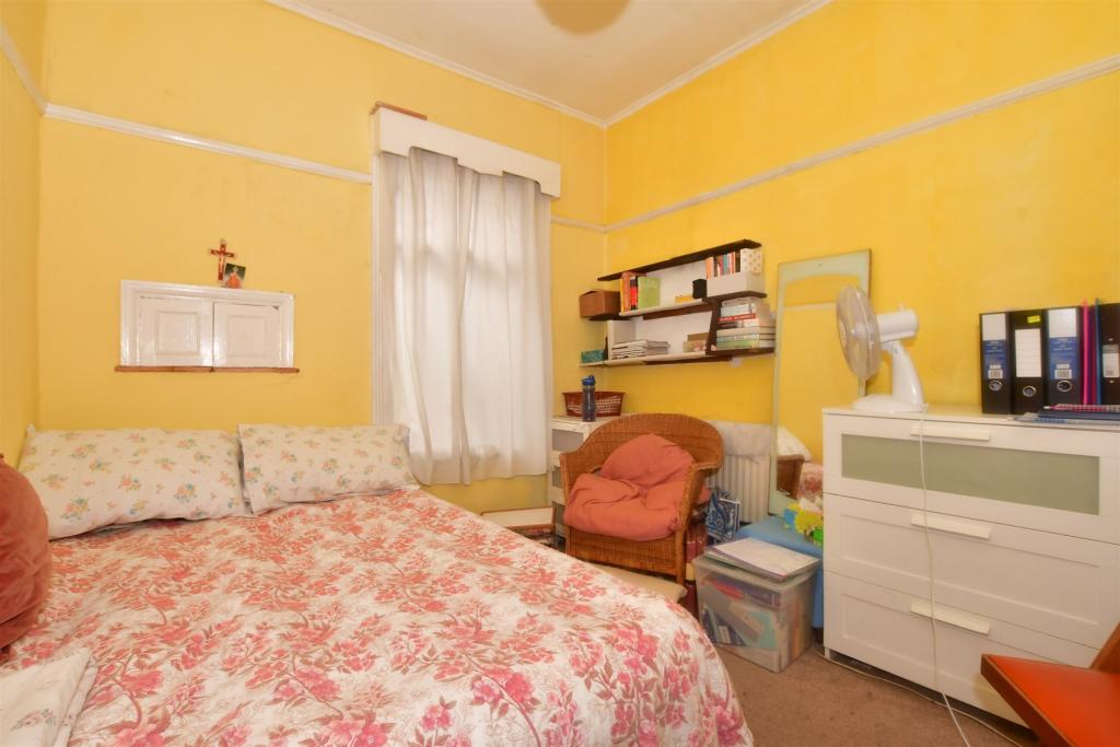 Buy or rent a property | Strone Road, London E7 8ES
