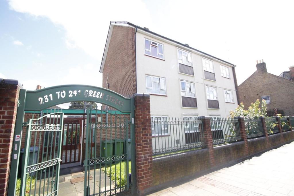Buy or rent a property | Green Street, London E7 8LJ