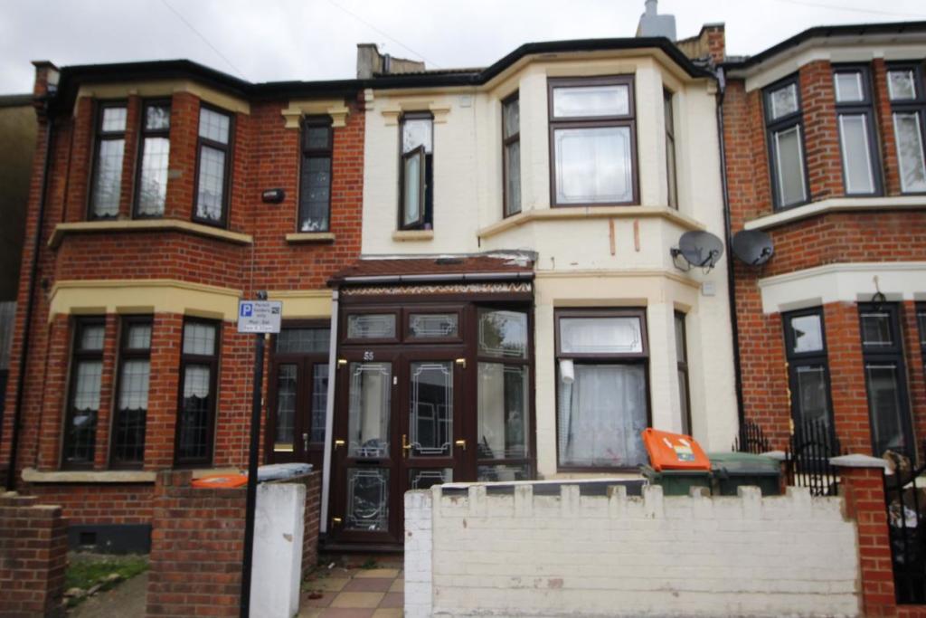 Buy or rent a property | Derby Road, London E7 8NH