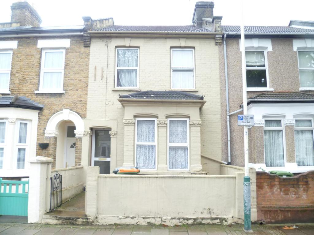 Buy or rent a property | Stafford Road, London E7 8NL