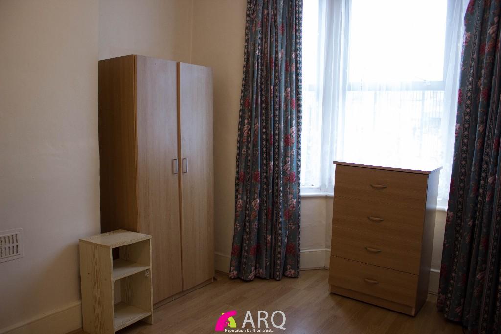 Buy or rent a property | Shaftesbury Road, London E7 8PF