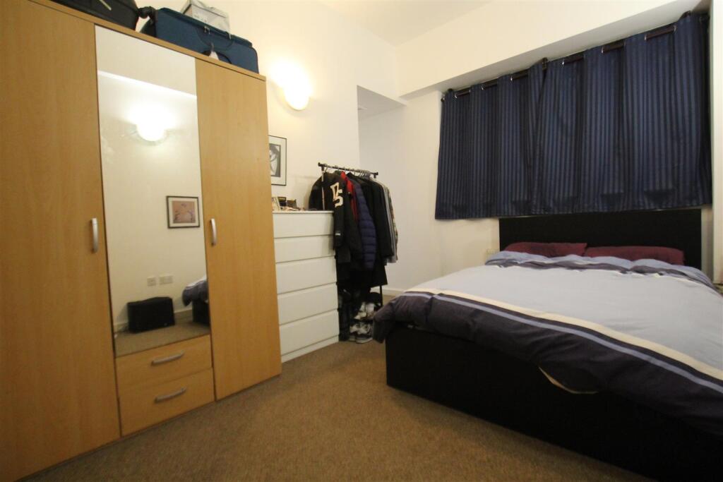 Buy or rent a property | Shaftesbury Road, London E7 8PL