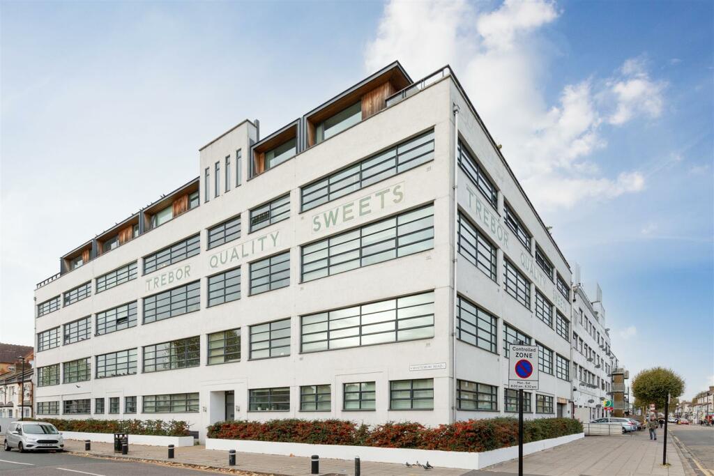 Buy or rent a property | Shaftesbury Road, London E7 8PL