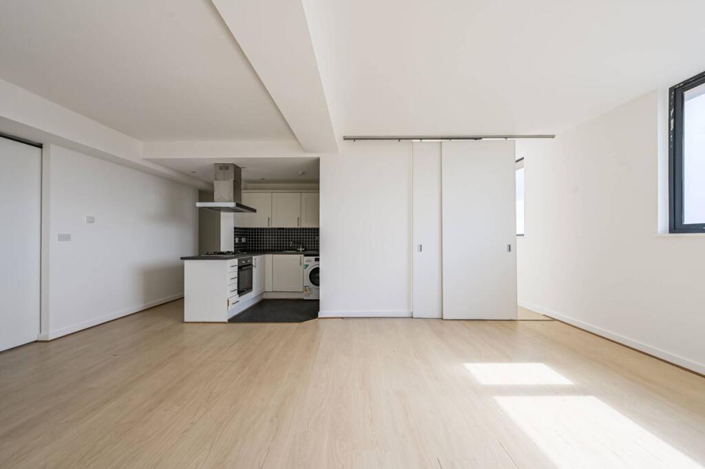 Buy or rent a property | Shaftesbury Road, London E7 8PL