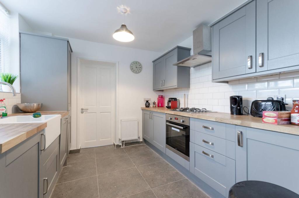 Buy or rent a property | Rutland Road, London E7 8PQ