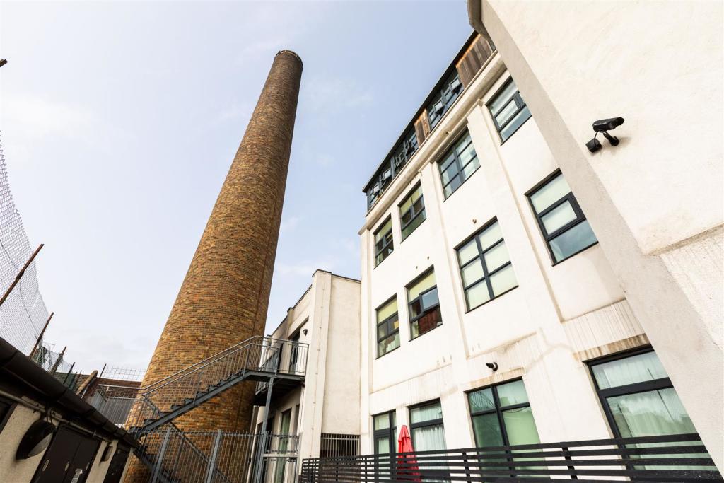Buy or rent a property | Shaftesbury Road, London E7 8PY