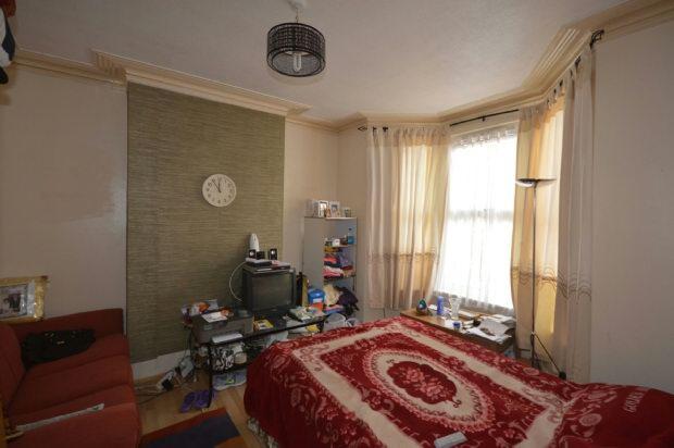 Buy or rent a property | Lincoln Road, London E7 8QN
