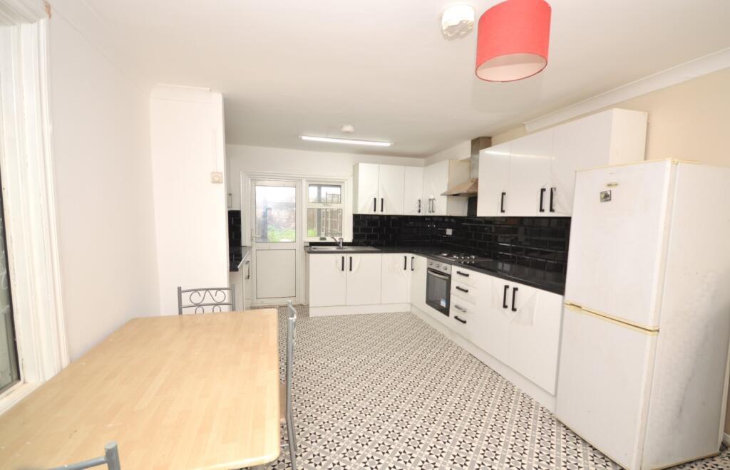Buy or rent a property | Lincoln Road, London E7 8QN