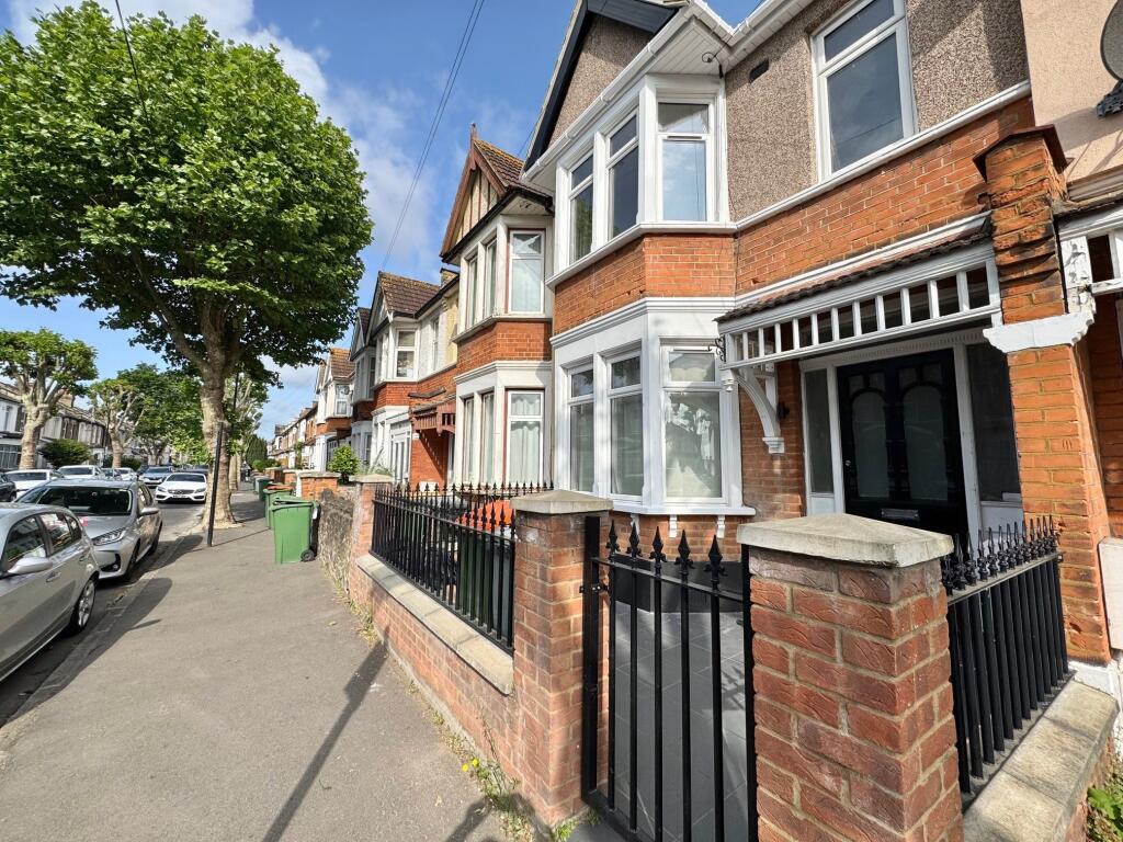 Buy or rent a property | Lincoln Road, London E7 8QN