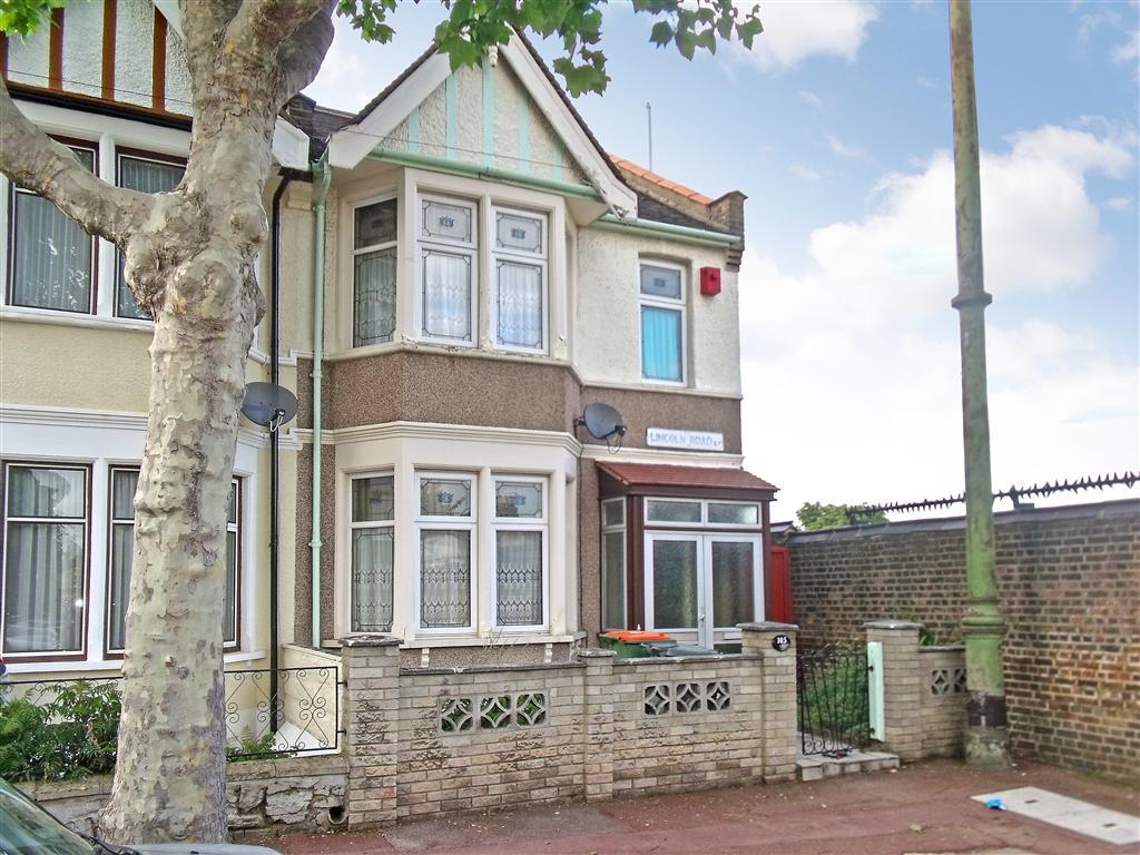 Buy or rent a property | Lincoln Road, London E7 8QN