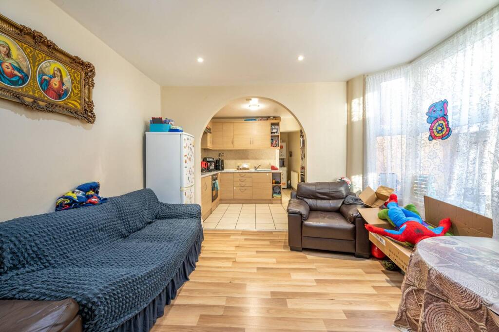 Buy or rent a property | Lincoln Road, London E7 8QW