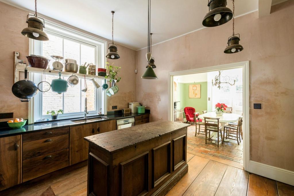 Buy or rent a property | Sprowston Road, London E7 9AD