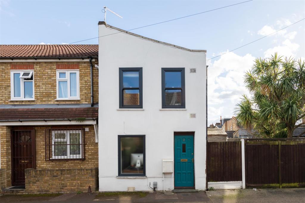 Buy or rent a property | Wooder Gardens, London E7 9DQ