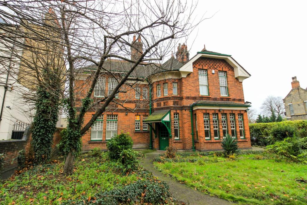 Buy or rent a property | Romford Road, London E7 9HZ