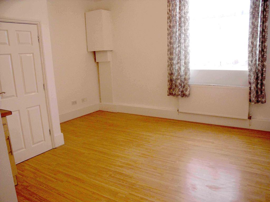 Buy or rent a property | Upton Lane, London E7 9NP