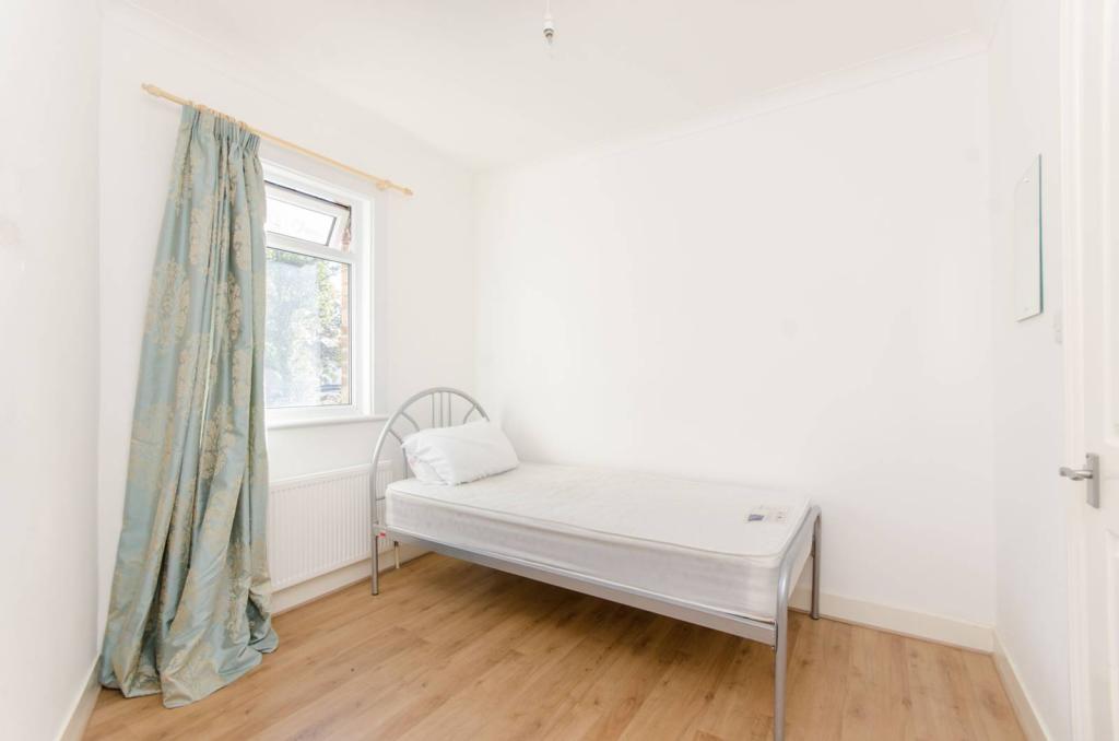 Buy or rent a property | Neville Road, London E7 9QT
