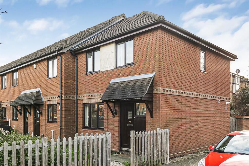 Buy or rent a property | Grebe Close, London E7 9RU