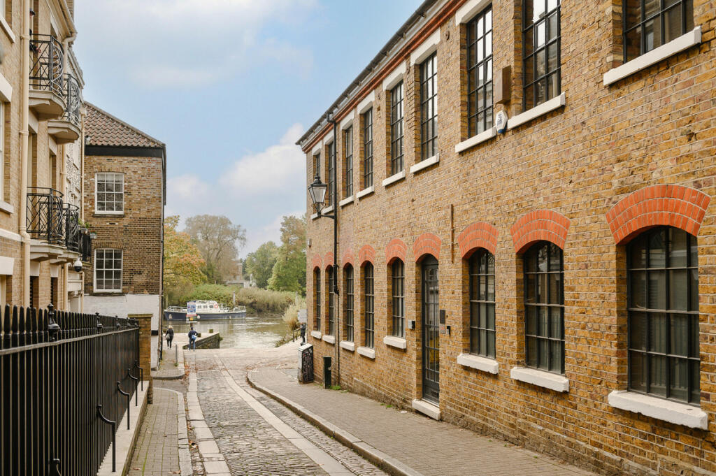 Buy or rent a property | Water Lane, London TW9 1TJ