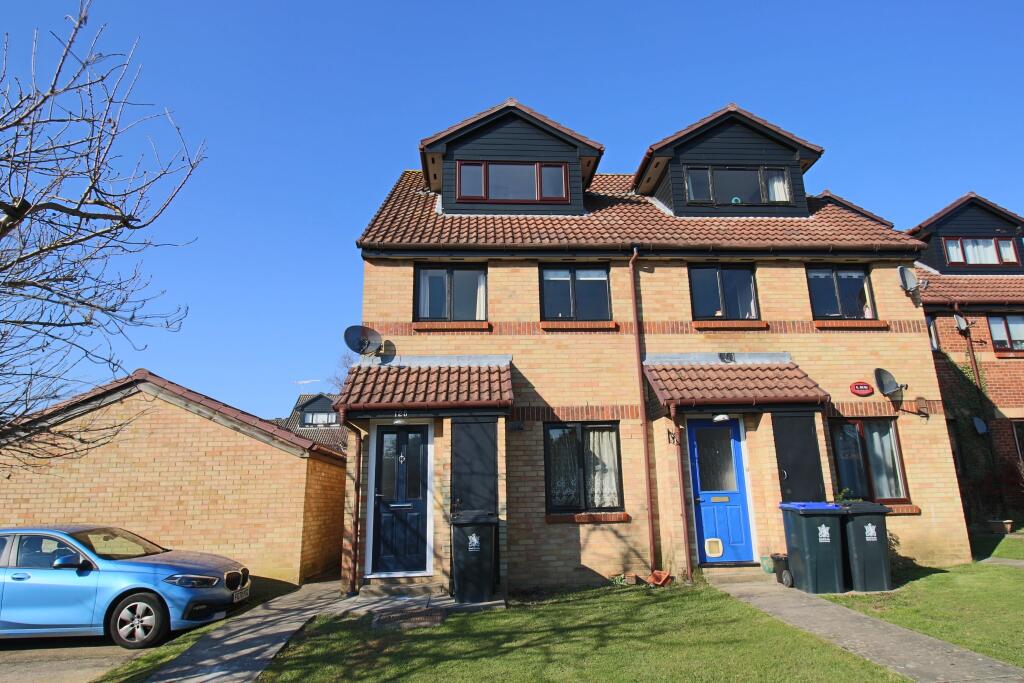 Buy or rent a property | Maypole Road, Maidenhead SL6 0NE