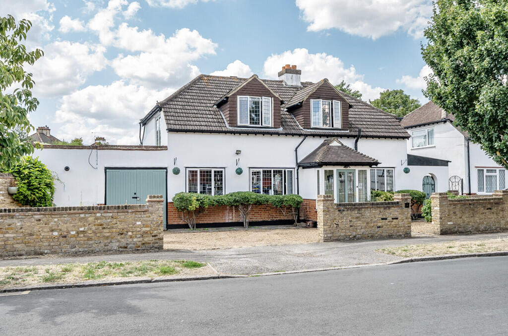 Buy or rent a property | Browning Avenue, Sutton SM1 3QU