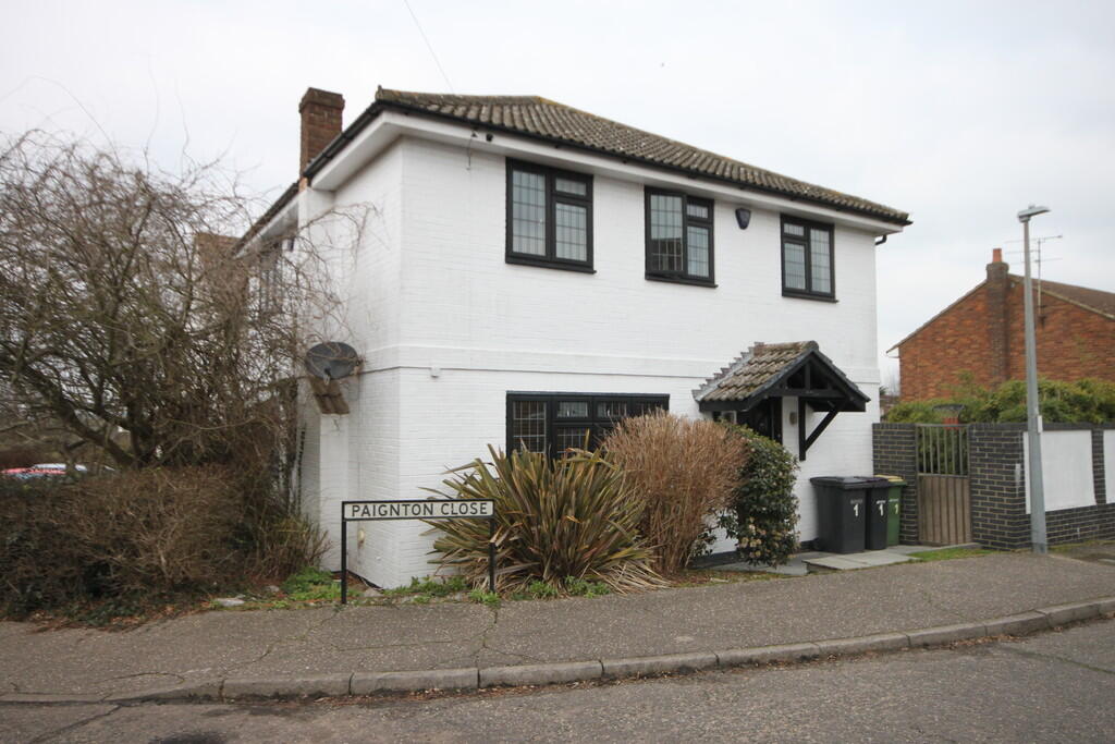Buy or rent a property | Paignton Close, Rayleigh SS6 9PW