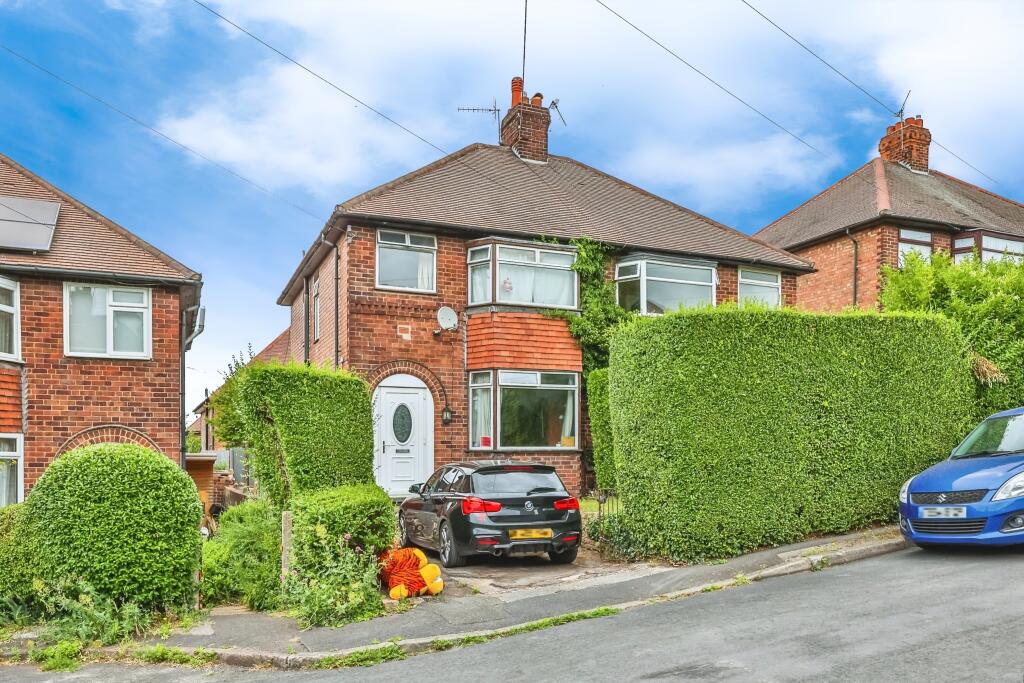 Buy or rent a property | Chesham Drive, Nottingham NG5 2AJ