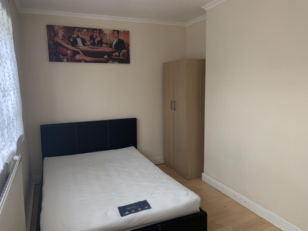 Buy or rent a property | Manor Park Road, London E12 5AT