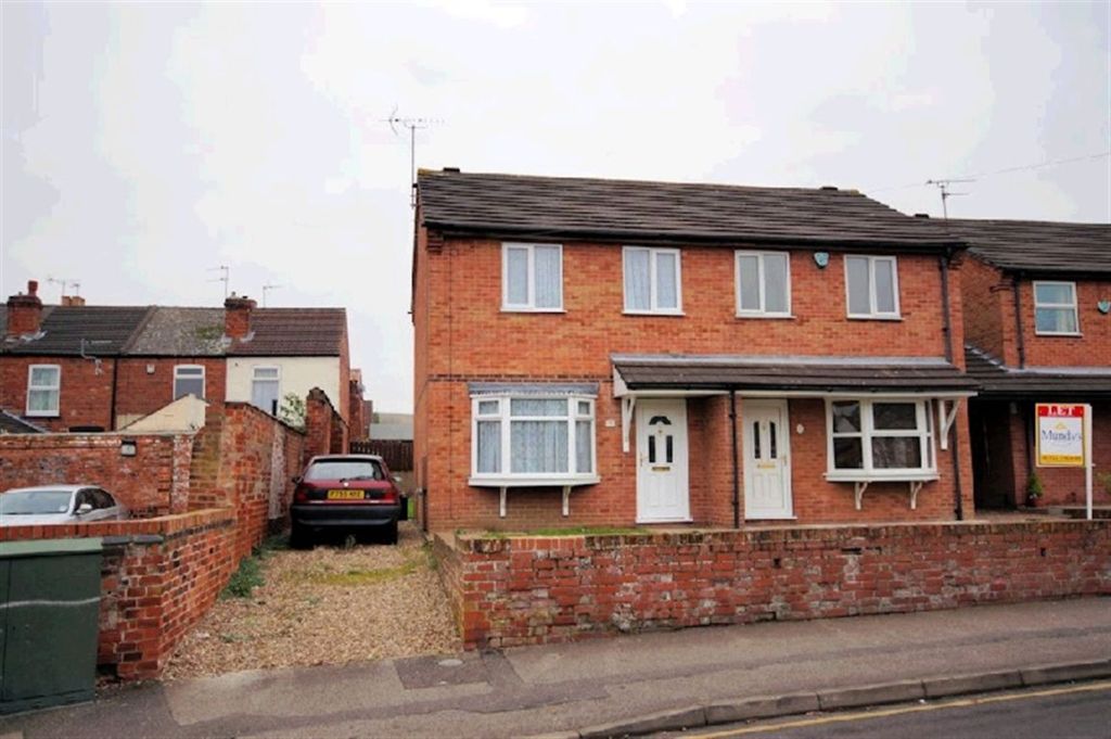 Buy or rent a property | Maple Street, Lincoln LN5 8QS