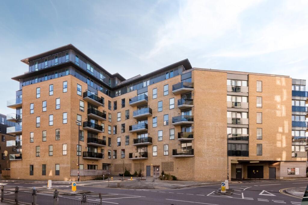 Buy or rent a property | Fleet Street, Brighton BN1 4HD