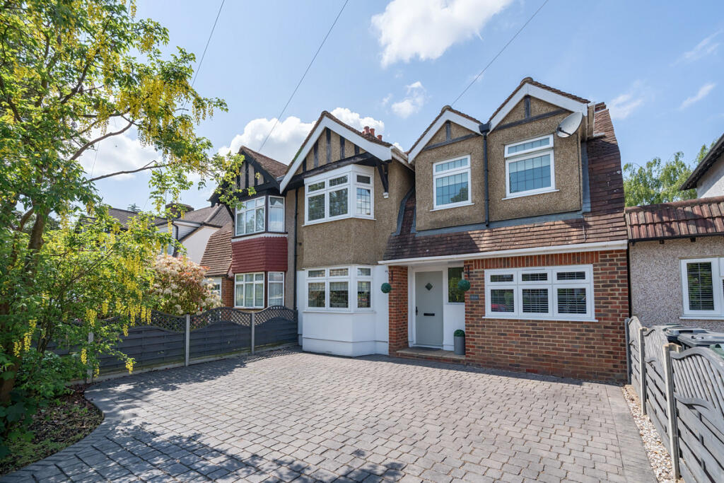 Buy or rent a property | Lingfield Avenue, Dartford DA2 6AP