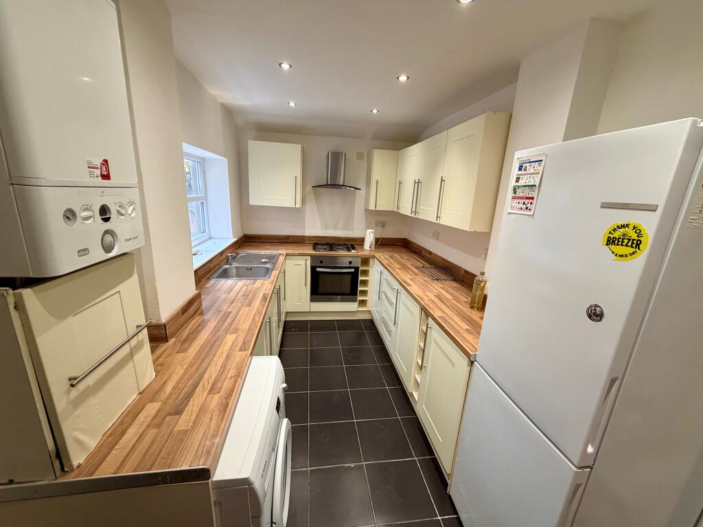 Buy or rent a property | Kathleen Grove, Manchester M14 5GY