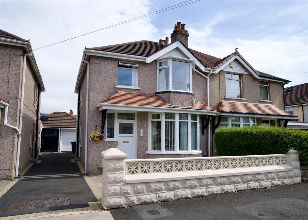Buy or rent a property | Scott Avenue, Morecambe LA4 4LL