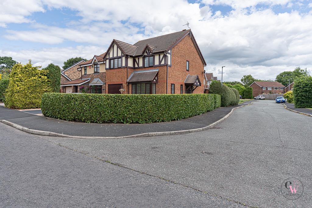 Buy or rent a property | Rosewood Drive, Winsford CW7 2UZ
