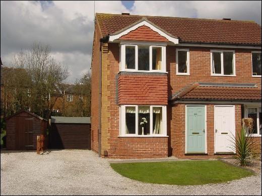 Buy or rent a property | Sycamore Close, Lincoln LN6 0RS