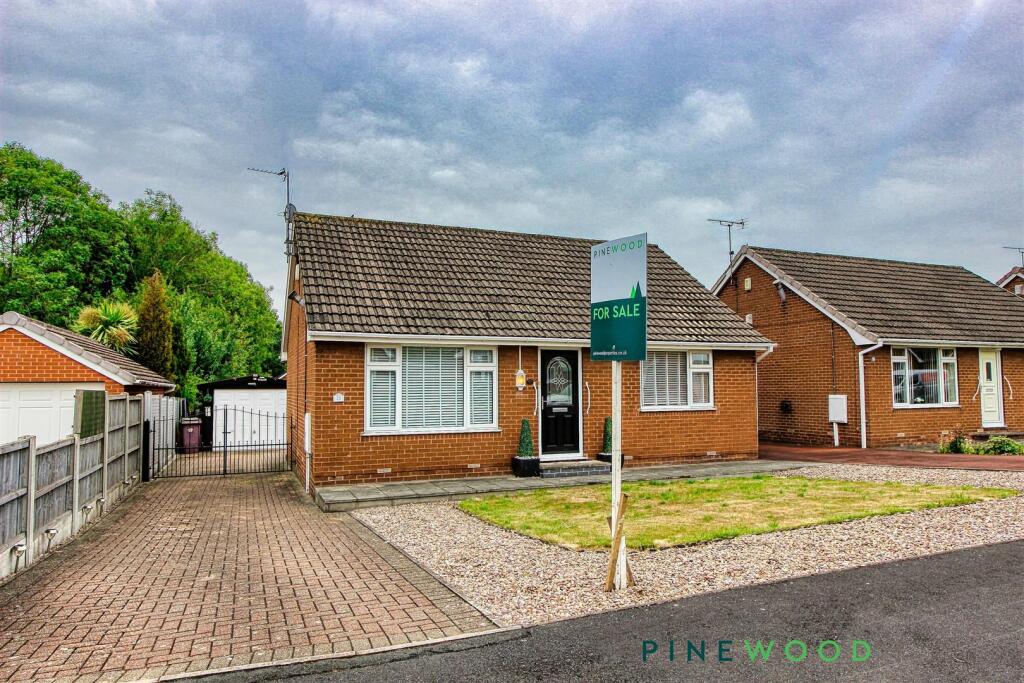 Buy or rent a property | Cotswold Drive, Chesterfield S42 5HF