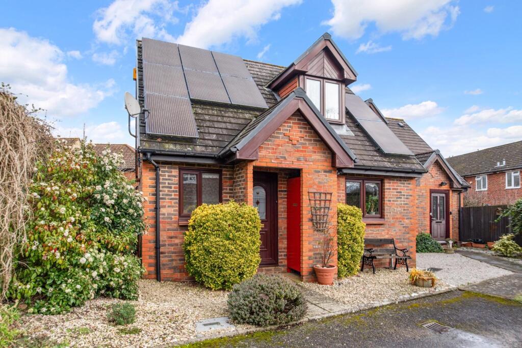 Buy or rent a property | Nutfield Close, Carshalton SM5 2RQ
