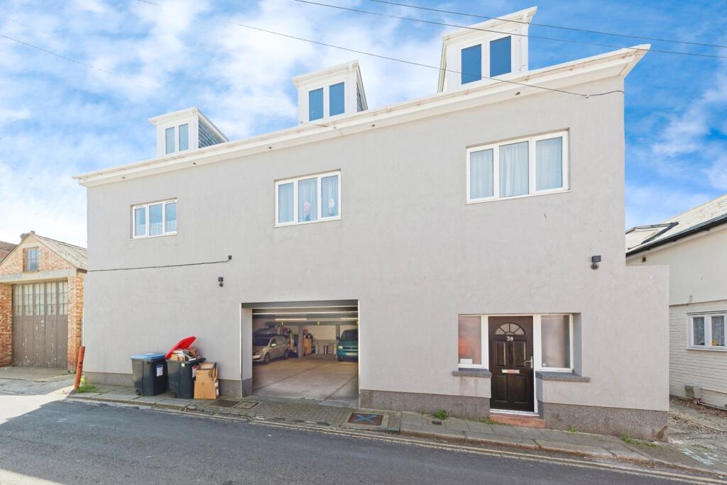 Buy or rent a property | Charles Street, Herne Bay CT6 5JD