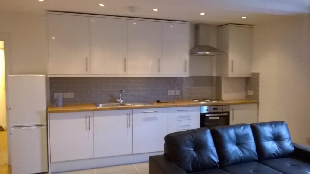 Buy or rent a property | Station Road, Edgware HA8 7AB
