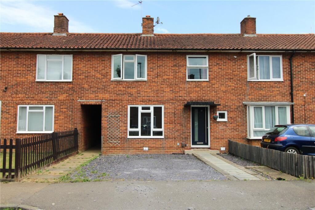 Buy or rent a property | Goodenough Close, Coulsdon CR5 1BT