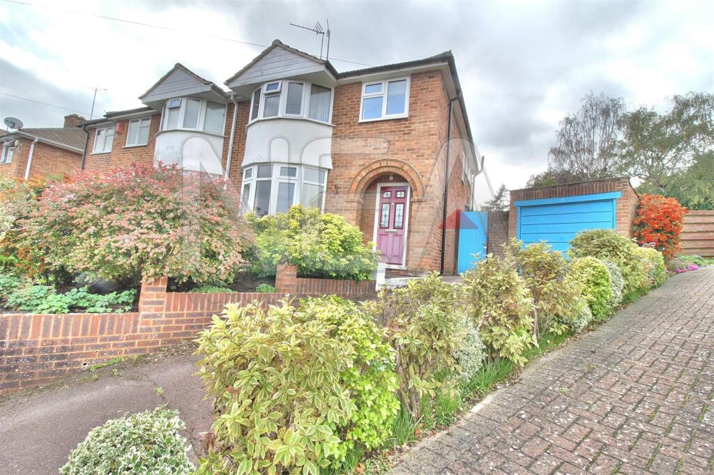 Buy or rent a property | Wrenfield Drive, Reading RG4 7QE
