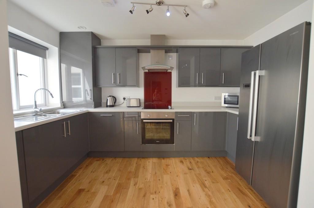 Buy or rent a property | Heaton Road, Newcastle Upon Tyne NE6 1SE