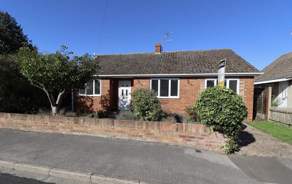 Buy or rent a property | Meadowlake Crescent, Lincoln LN6 0HZ