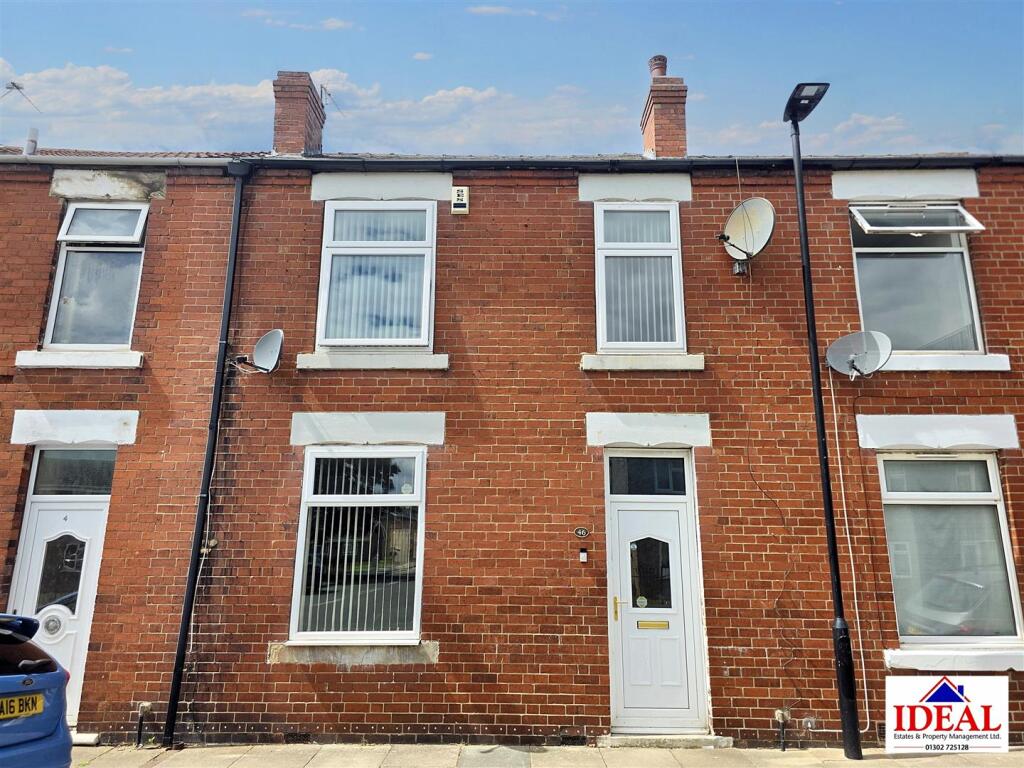Buy or rent a property | Ridgill Avenue, Doncaster DN6 8HS