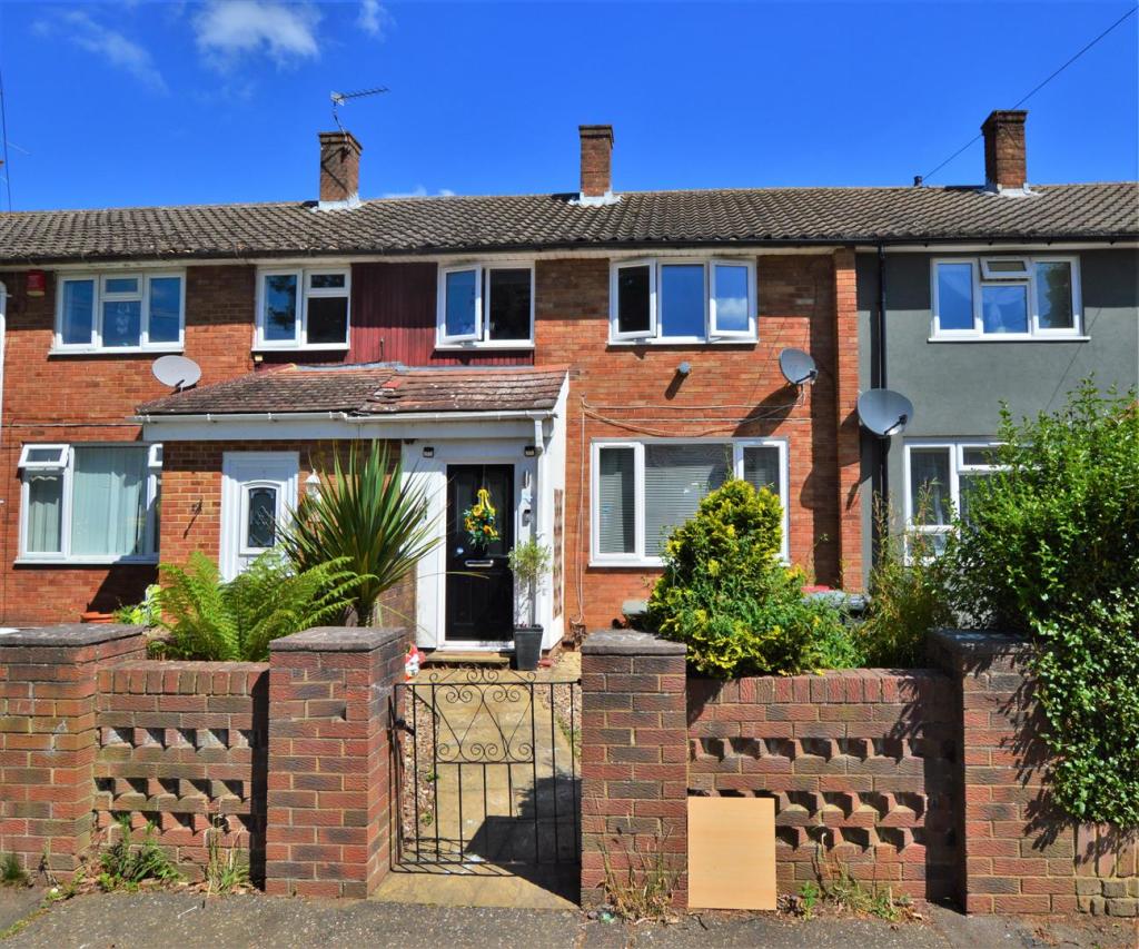 Buy or rent a property | Goodwin Road, Slough SL2 2EU