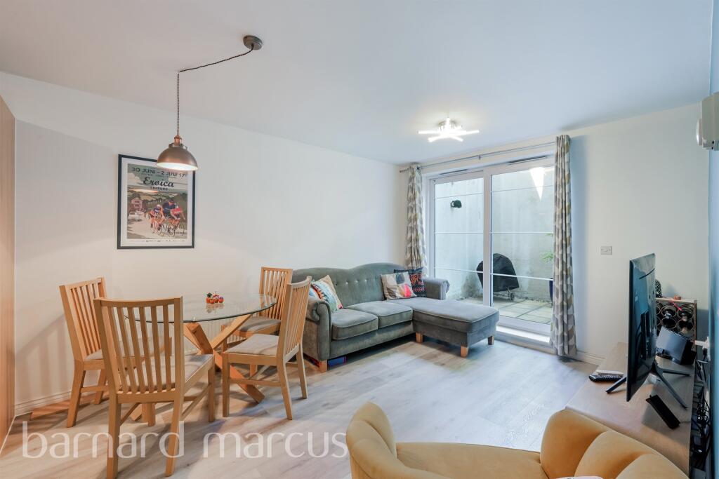 Buy or rent a property | Sydenham Road, Croydon CR0 2FH