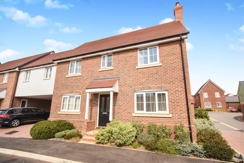 Buy or rent a property | Mill Park Drive, Braintree CM7 1XF