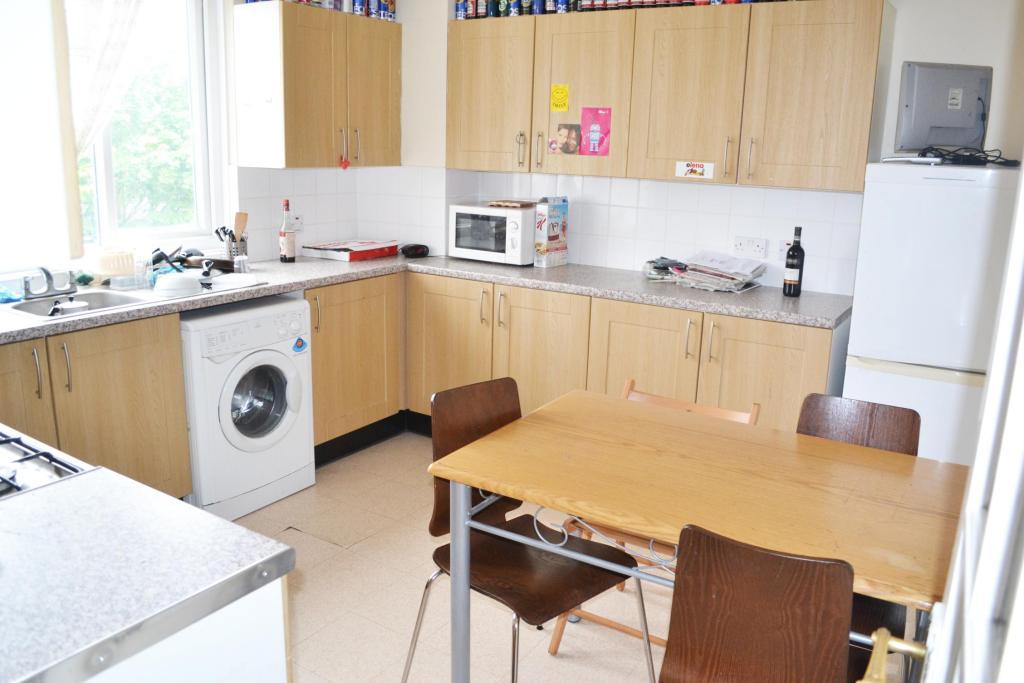 Buy or rent a property | Hoskins Close, London E16 3RU